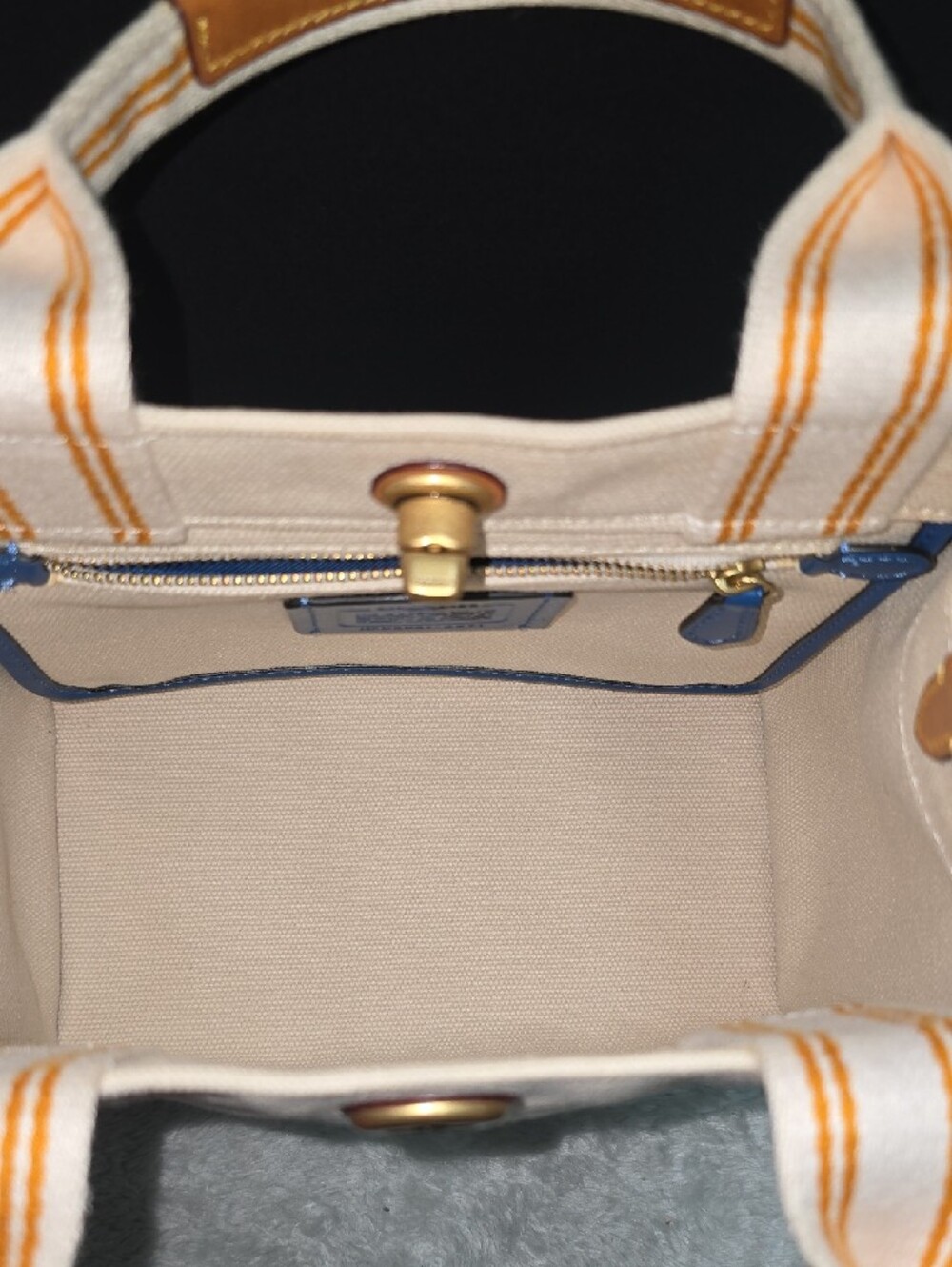 Coach ‘Big Apple Camp’ Tote - Picture 10 of 13